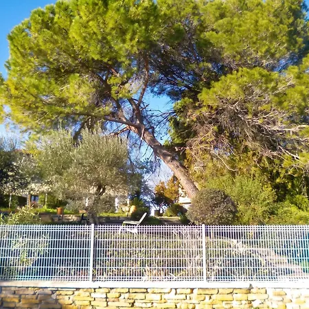 Nyaraló Maison Cosy A Avec Piscine Cardet