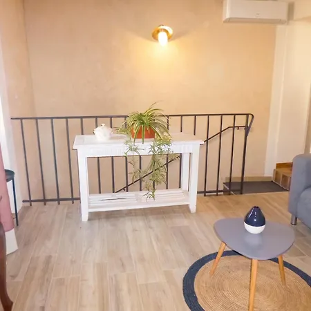 Maison Cosy A Avec Piscine Nyaraló Cardet